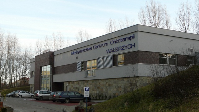 Budowa budynku przychodni diagnostycznej i radioterapii przy Specjalistycznym Szpitalu im. A. Sokołowskiego w Wałbrzychu